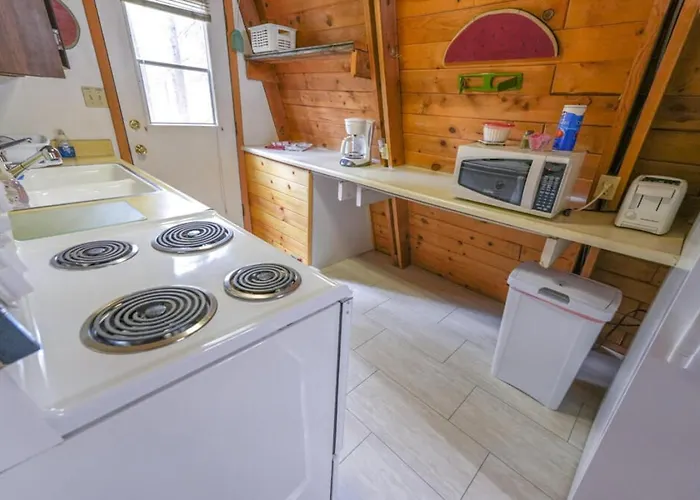 Rustic 2 - Two Bedroom Holiday home *