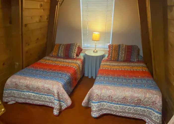 Rustic 2 - Two Bedroom Forest Lakes Estates